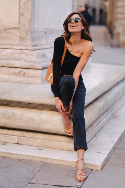 TOP LUCY BLACK JERSEY
