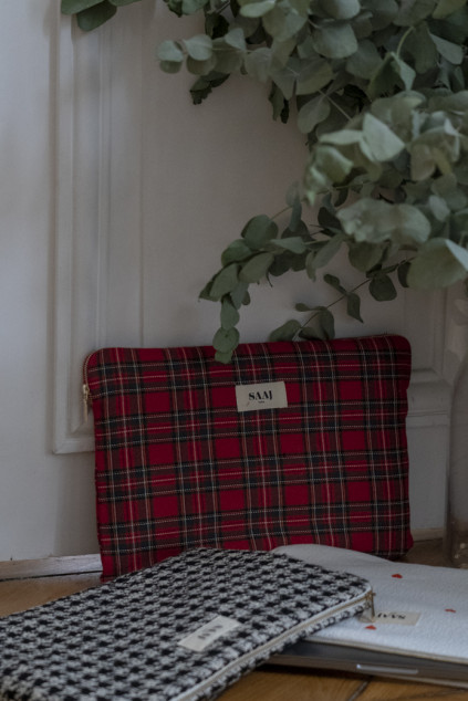 MIRA RED TARTAN POUCH