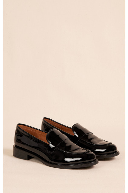 BLACK AMBER PATENT LOAFERS