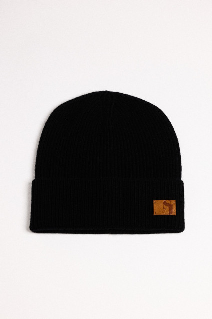 BLACK BASIL BEANIE