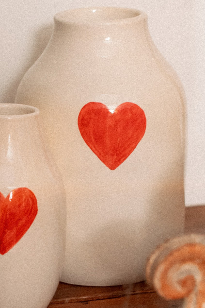 HARRY RED HEART VASE