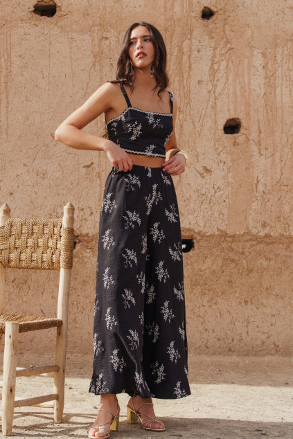 TOP BONO BRODERIE NOIR